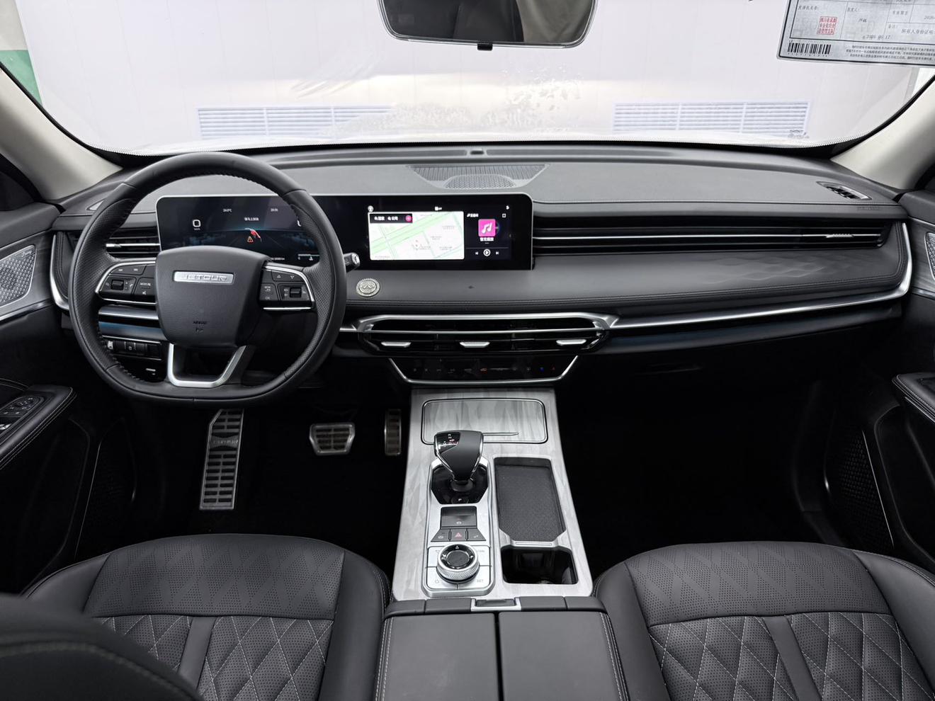 Jetour X70 PLUS 2023 1.5T DCTPLUS 7 seat