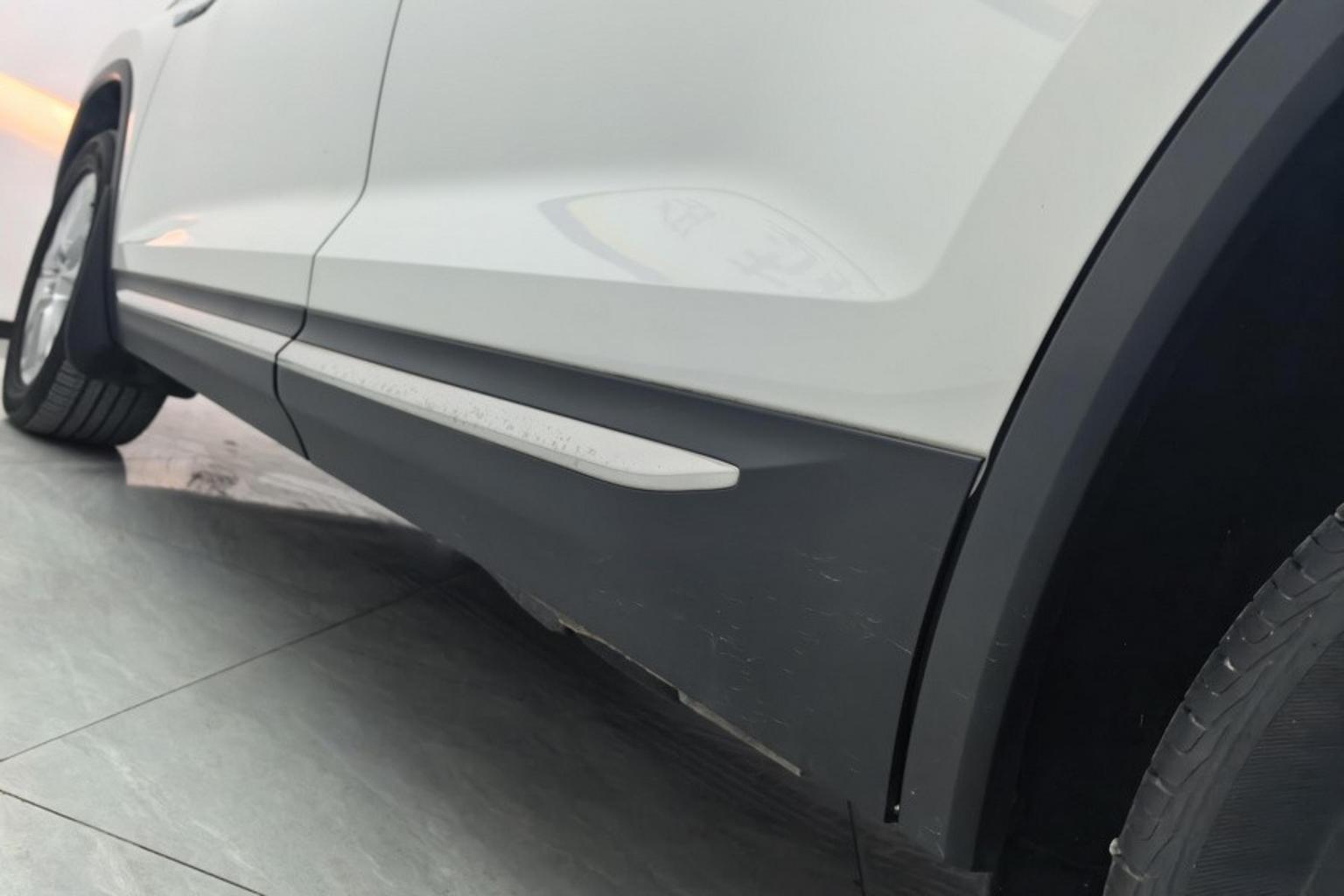 Skoda 2019 Facelift TSI330 5 seat 2WD Comfort China VI