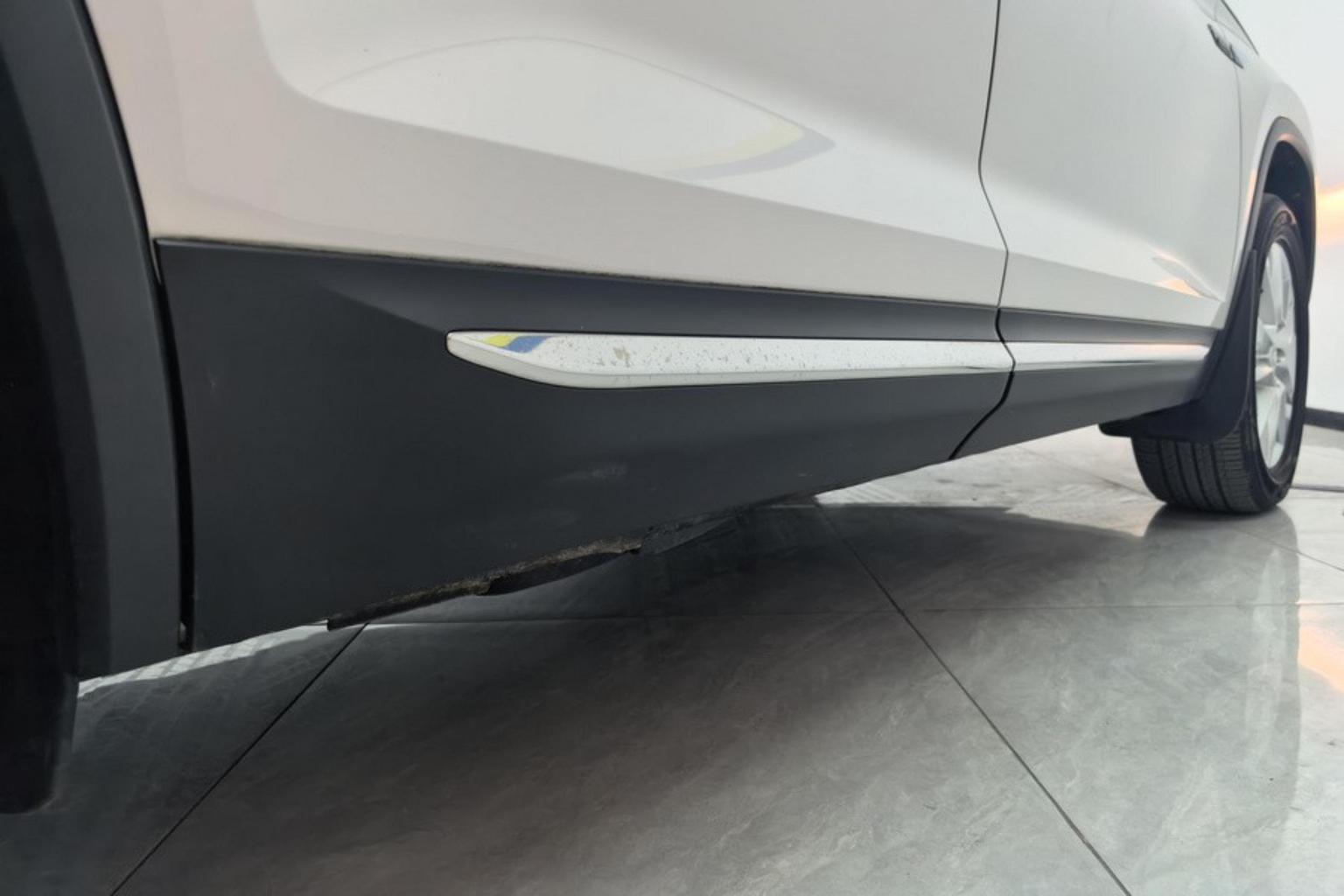 Skoda 2019 Facelift TSI330 5 seat 2WD Comfort China VI