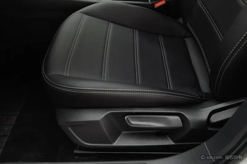 Bora 2023 200TSI DSG Smooth Edition