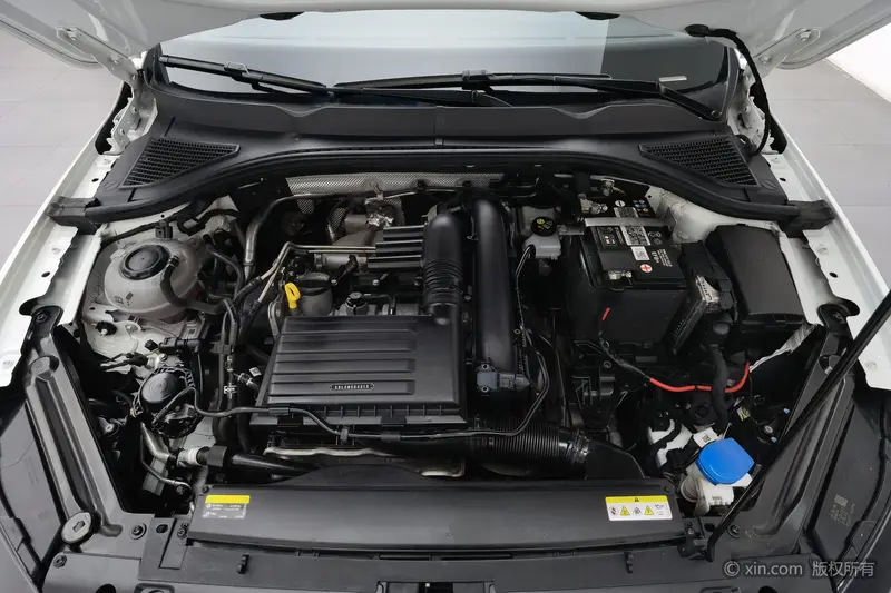 Bora 2023 200TSI DSG Smooth Edition