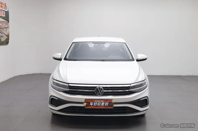 Bora 2023 200TSI DSG Smooth Edition