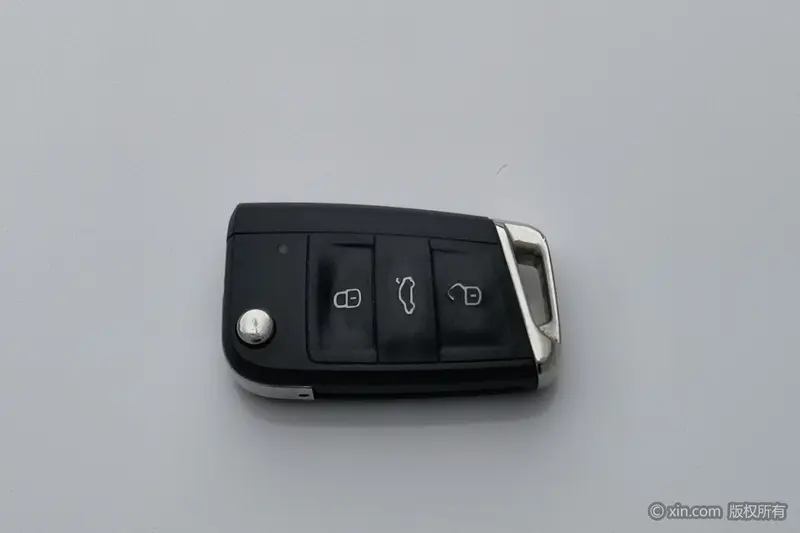 Bora 2023 200TSI DSG Smooth Edition