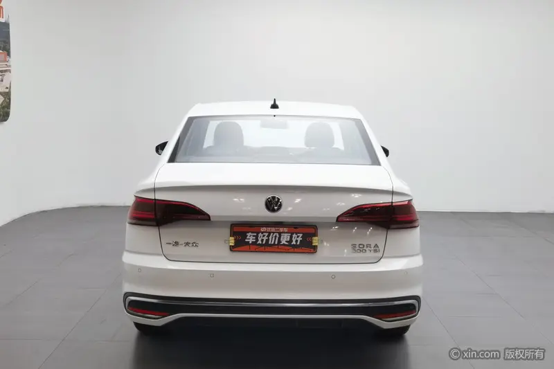 Bora 2023 200TSI DSG Smooth Edition