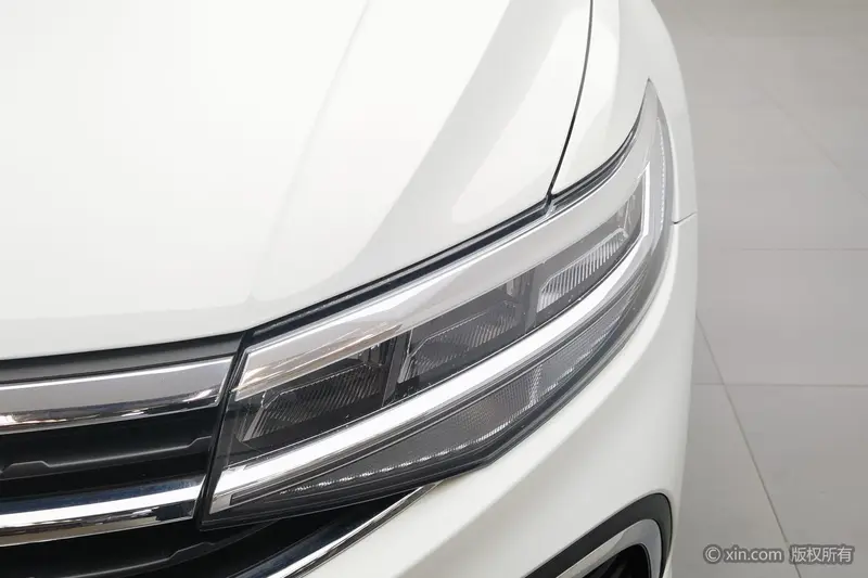 Bora 2023 200TSI DSG Smooth Edition
