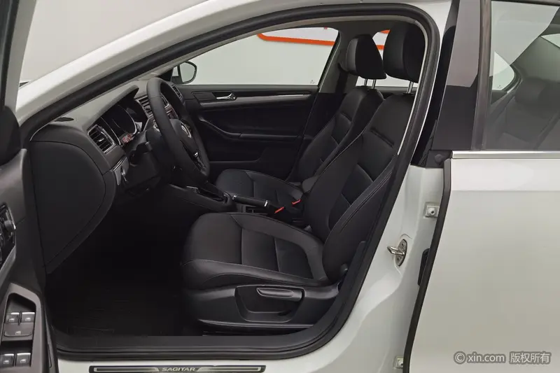Sagitar 2018 180TSI DSG Premium Edition