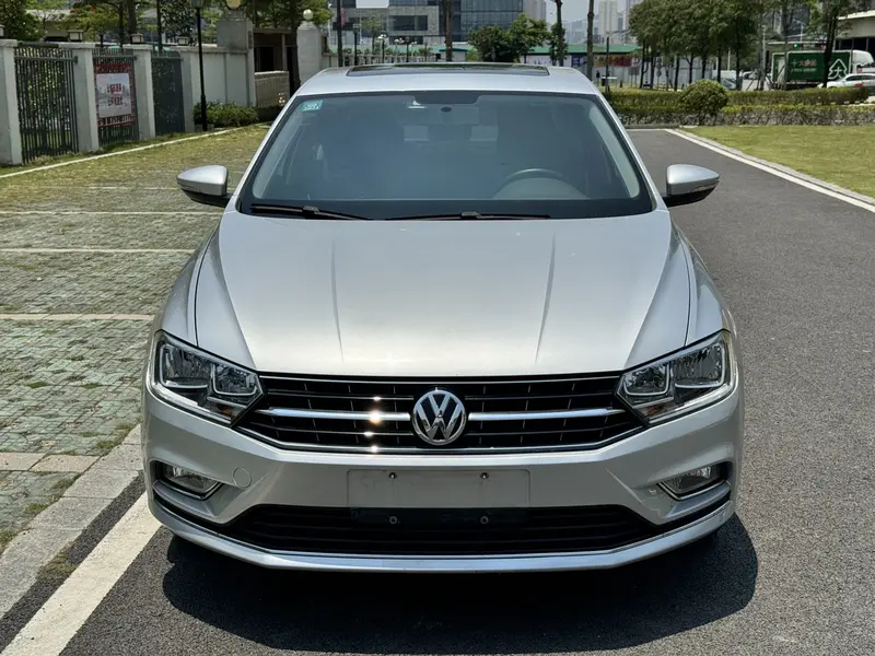 Bora 2017 230TSI DSG comfort model