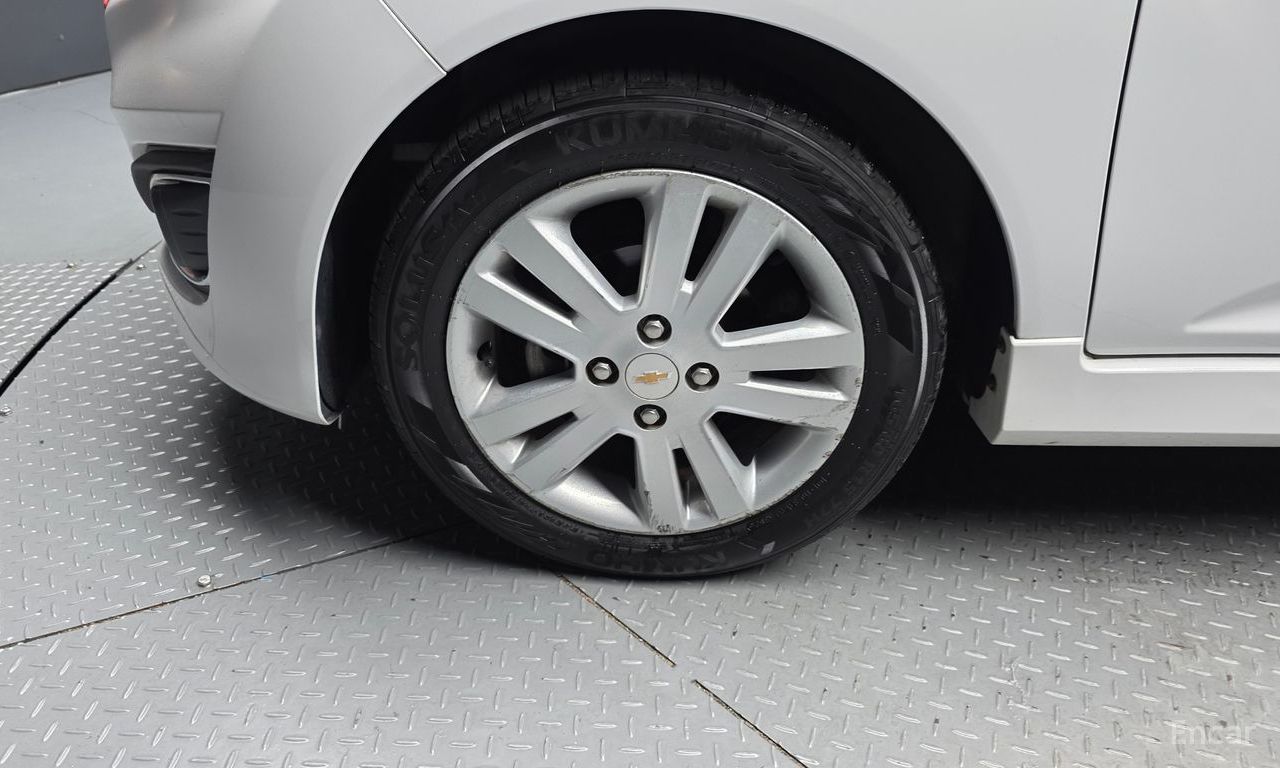 Chevrolet (GM Daewoo) Spark LT 2014