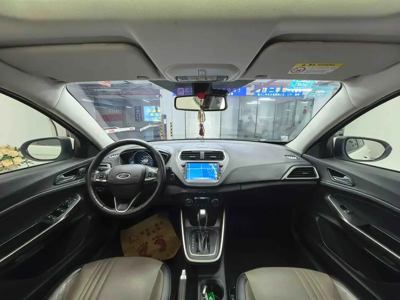 Forex 2019 facelift 1.5L automatic enjoyment type National VI
