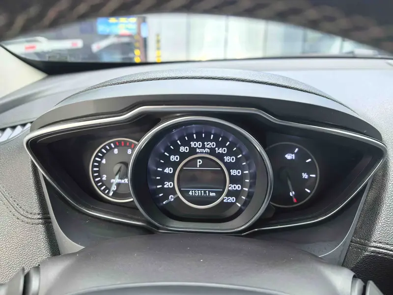 Forex 2019 facelift 1.5L automatic enjoyment type National VI