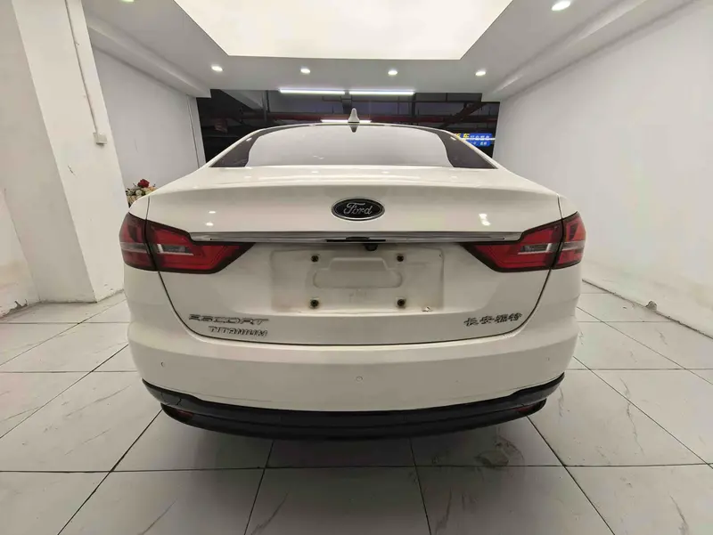 Forex 2019 facelift 1.5L automatic enjoyment type National VI