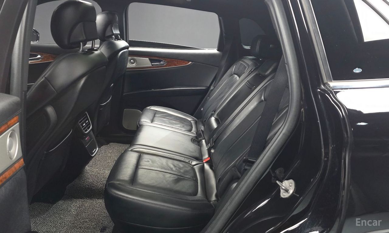 Lincoln Nautilus 1st generation 2.7 Reserve AWD 2019