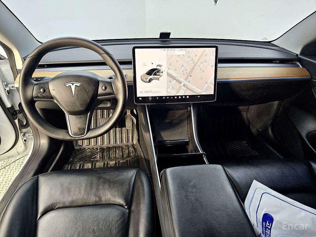 Tesla Model 3 Standard Range Plus RWD 2020