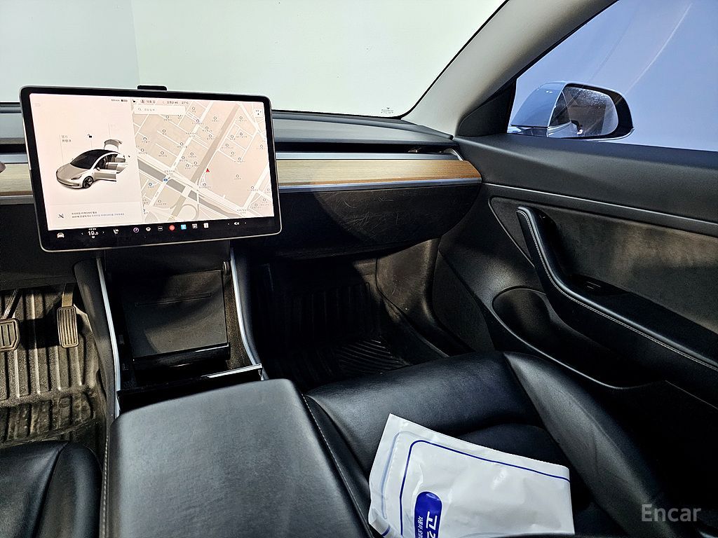 Tesla Model 3 Standard Range Plus RWD 2020