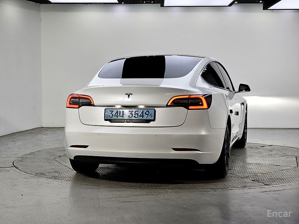 Tesla Model 3 Standard Range Plus RWD 2020