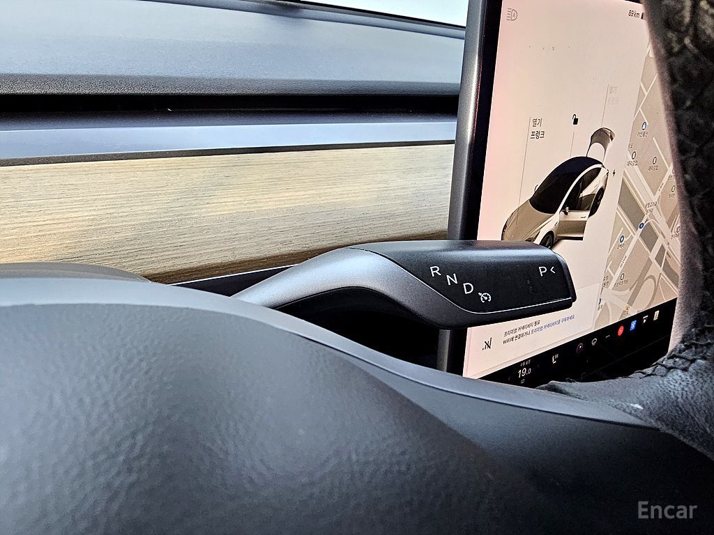 Tesla Model 3 Standard Range Plus RWD 2020