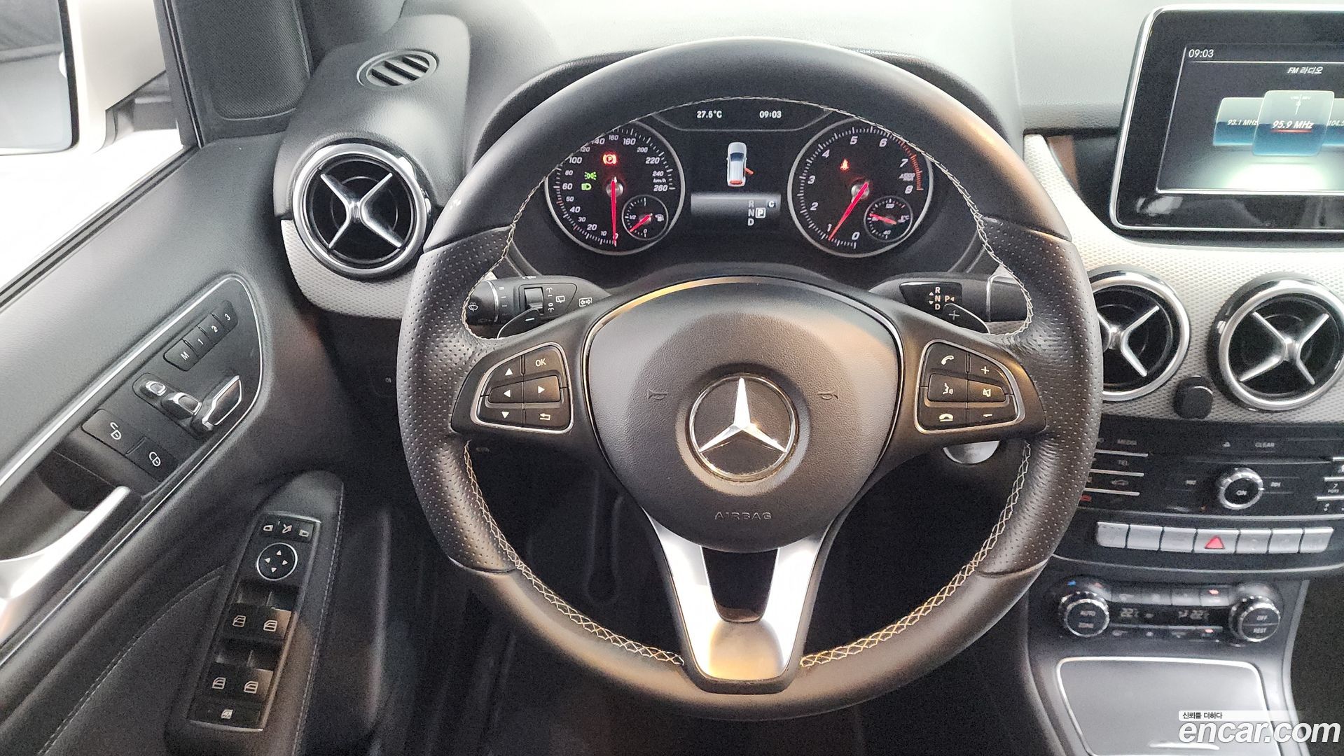 Mercedes-Benz B-Class B220