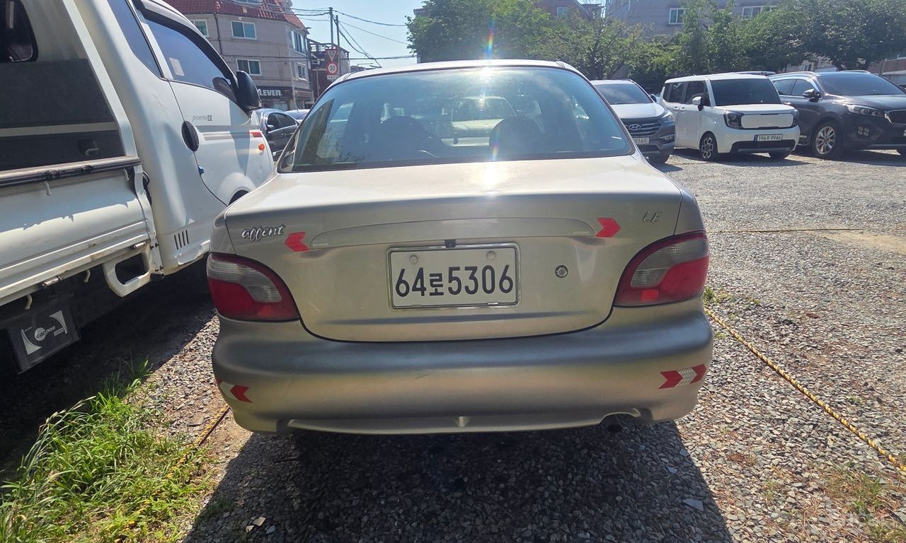 Hyundai New Accent 5DR 1.5 Euro Multi 1997