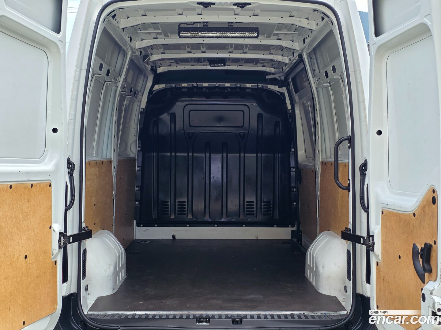 Renault Korea Master 2.3 Van L