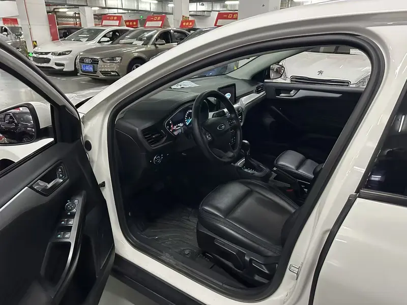 Focus 2019 Sedan 1.5L Automatic Front Jump Type National V