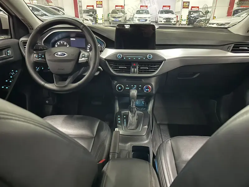 Focus 2019 Sedan 1.5L Automatic Front Jump Type National V