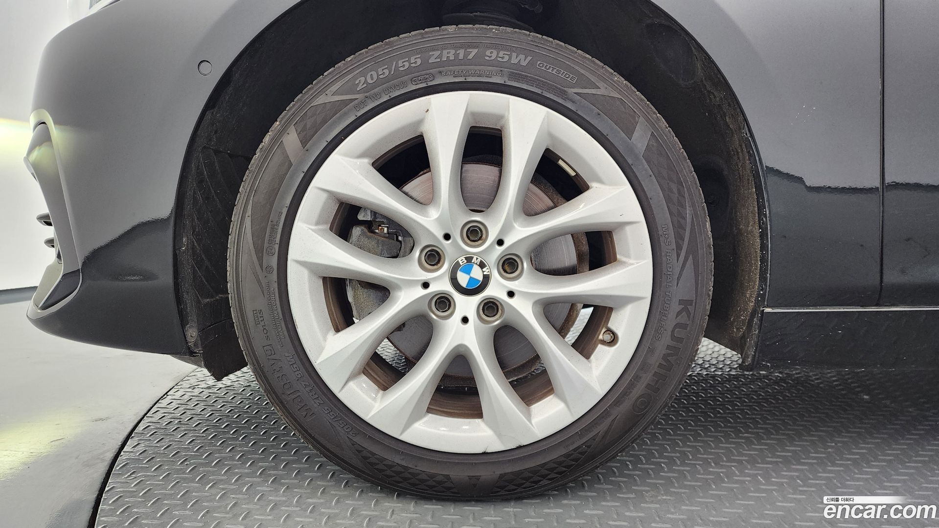 BMW 2-Series Joy 2017