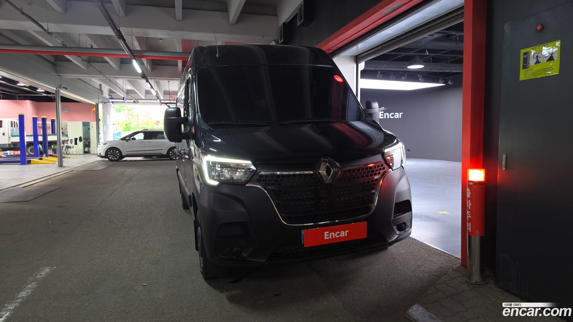 Renault Korea Master 2.3 Van L