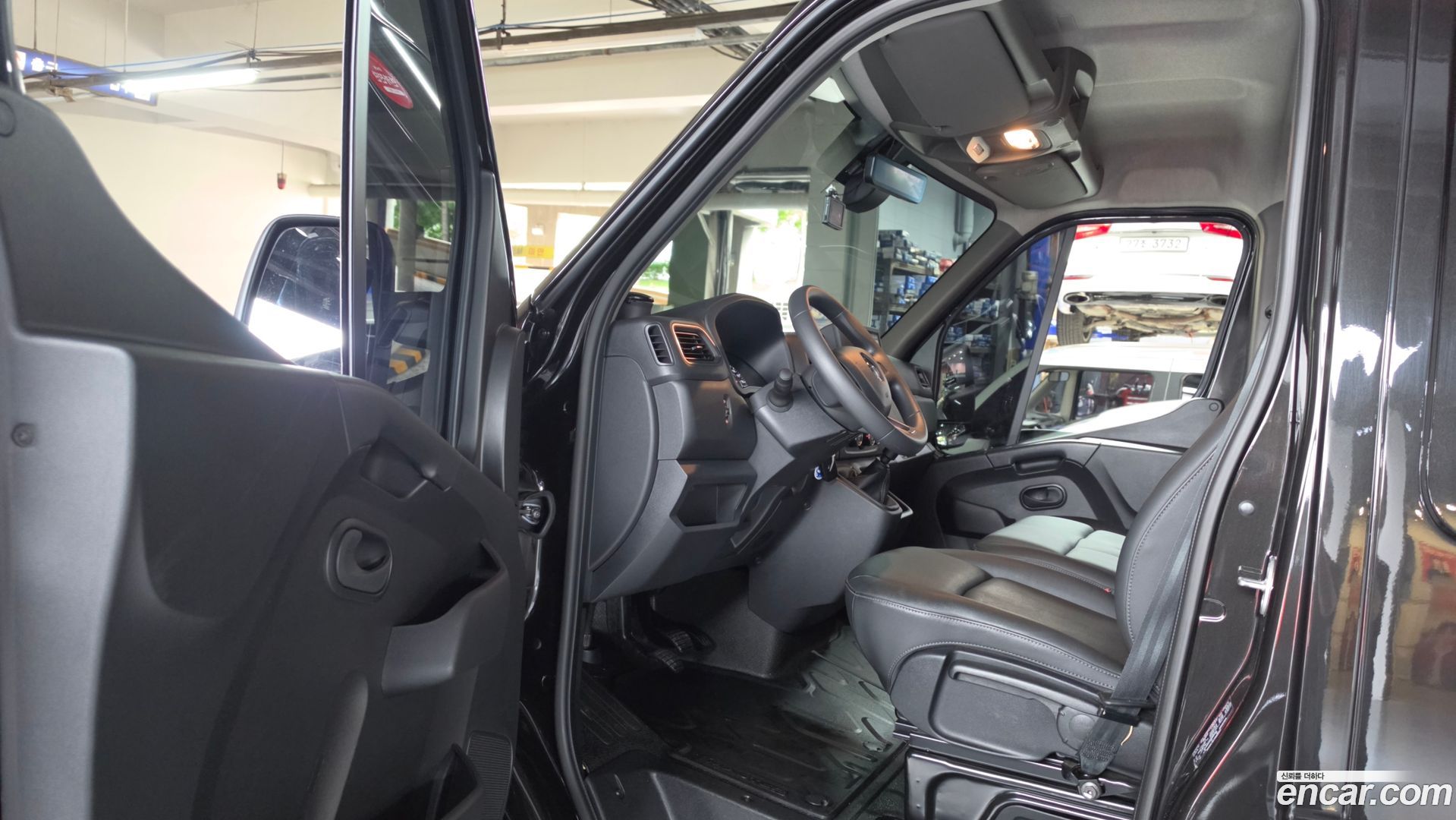 Renault Korea Master 2.3 Van L