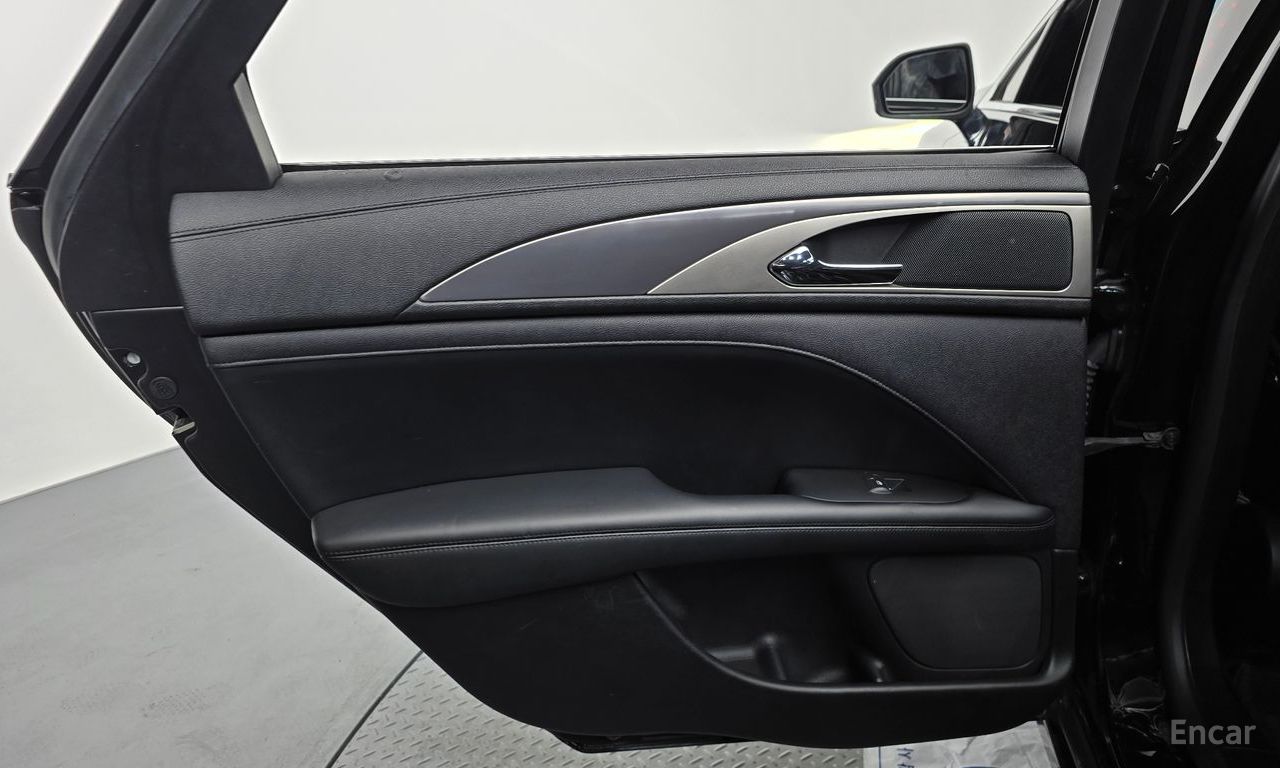 Lincoln New MKZ Hybrid 2020