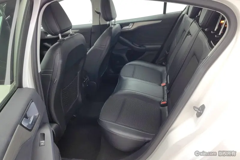 Focus 2019 Hatchback EcoBoost 125 Automatic NeochaEDGE National VI