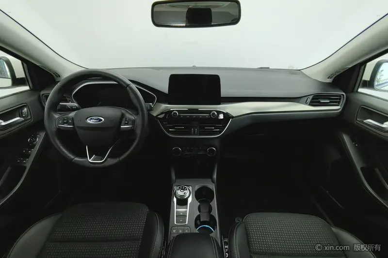 Focus 2019 Hatchback EcoBoost 125 Automatic NeochaEDGE National VI