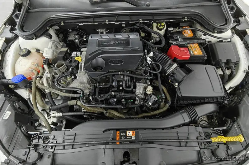 Focus 2019 Hatchback EcoBoost 125 Automatic NeochaEDGE National VI