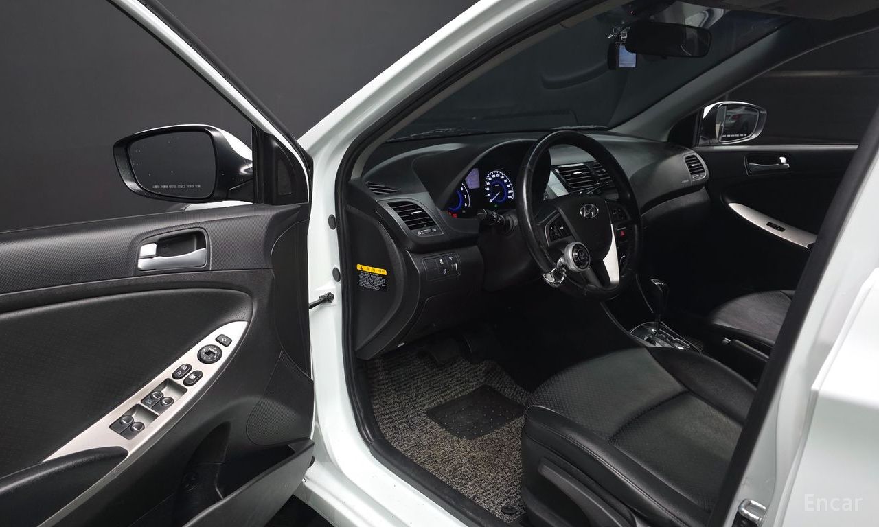 Hyundai Accent (New) 1.4 VVT Modern 2016
