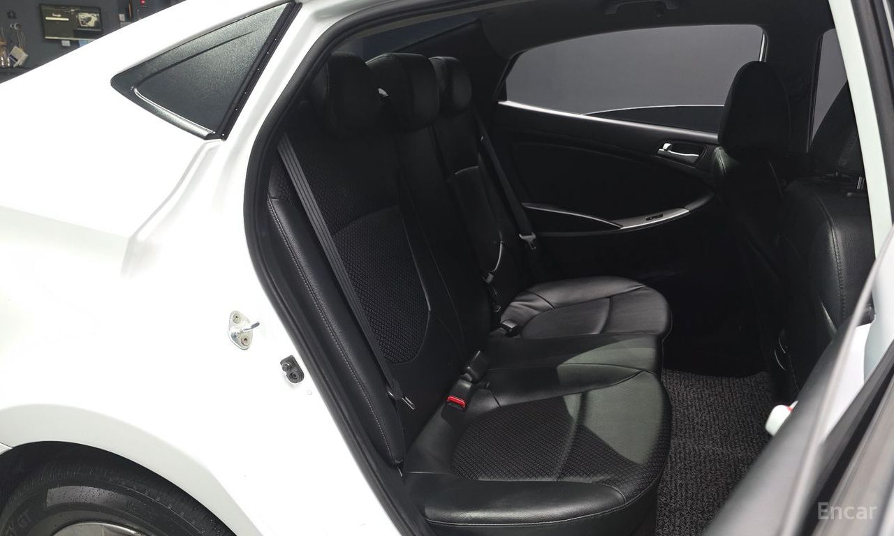 Hyundai Accent (New) 1.4 VVT Modern 2016