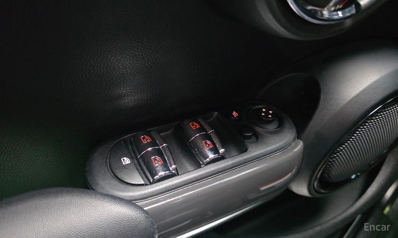 Mini Cooper D 5-Door Mid 2017