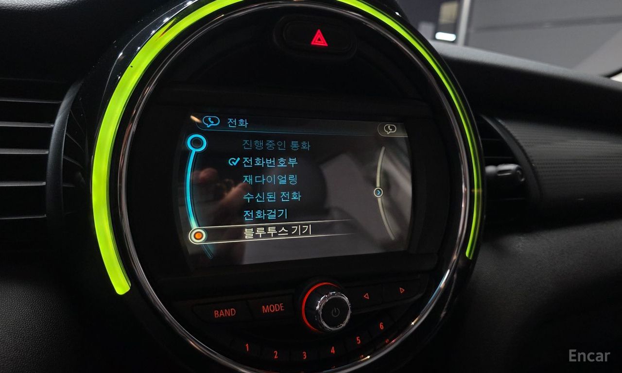 Mini Cooper D 5-Door Mid 2017
