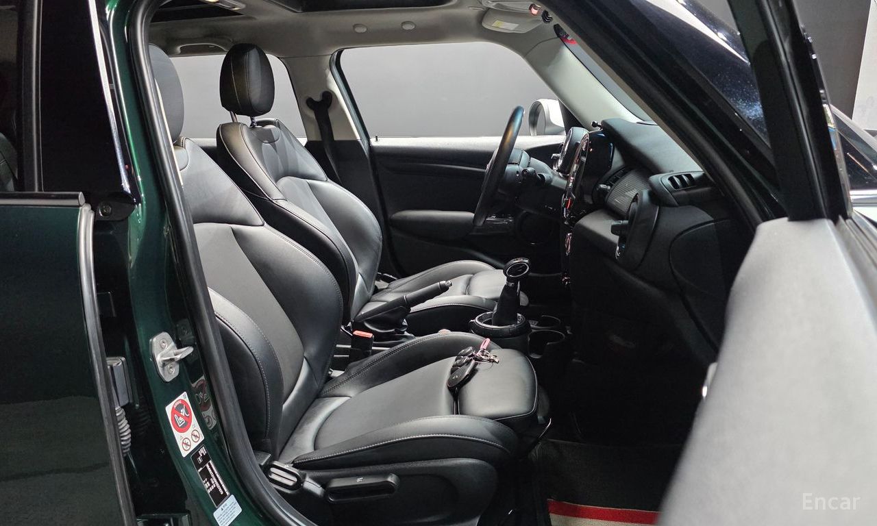 Mini Cooper D 5-Door Mid 2017