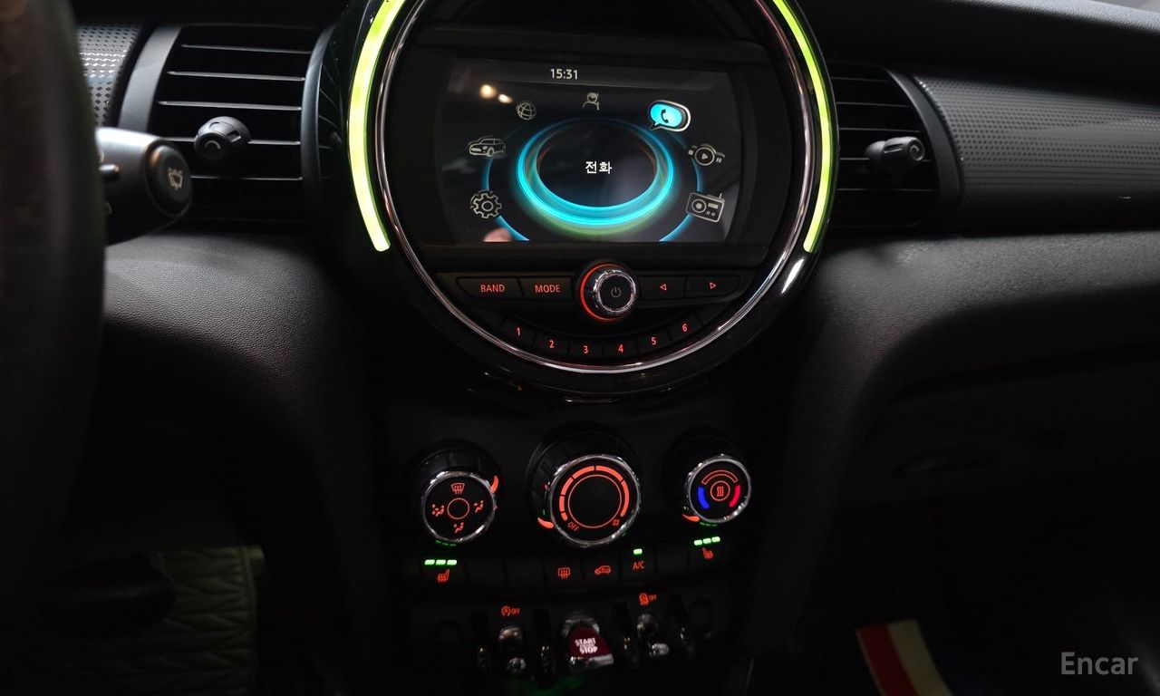 Mini Cooper D 5-Door Mid 2017