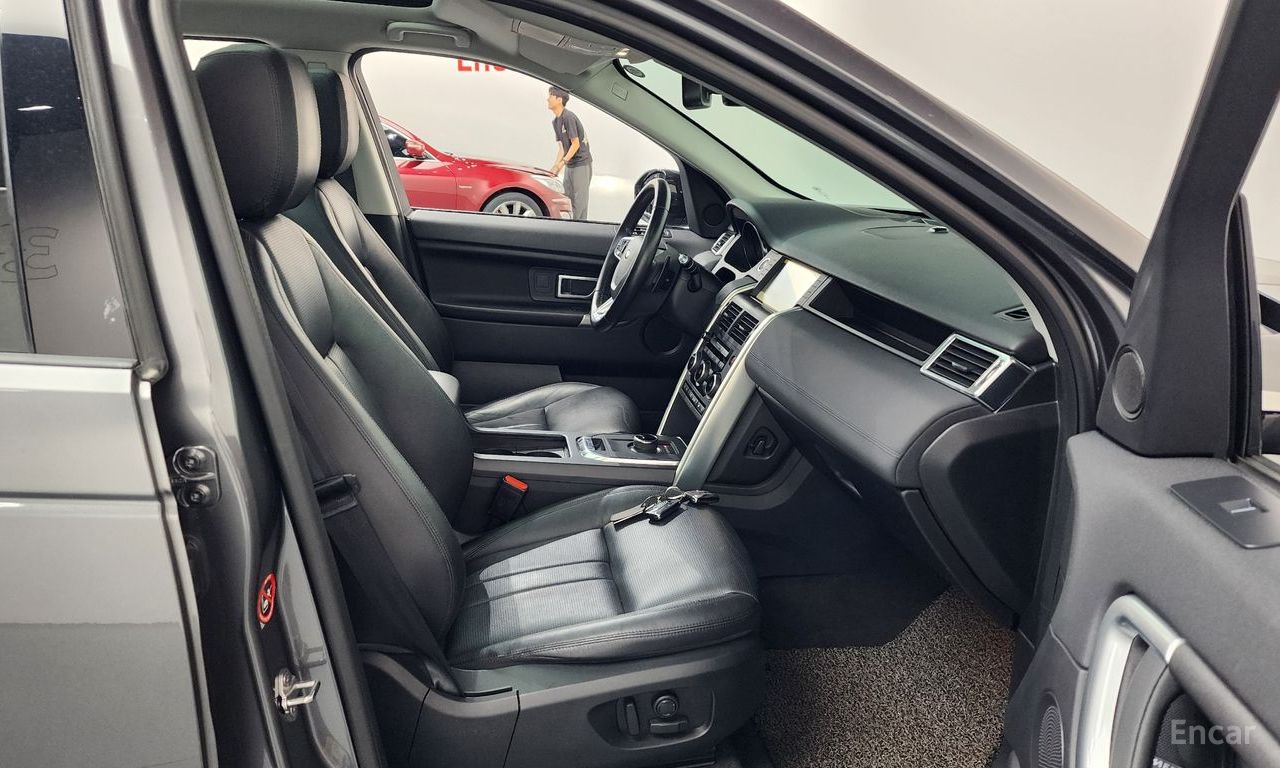 Land Rover Discovery Sports 2.0 TD4 SE (150 horsepower) 2018