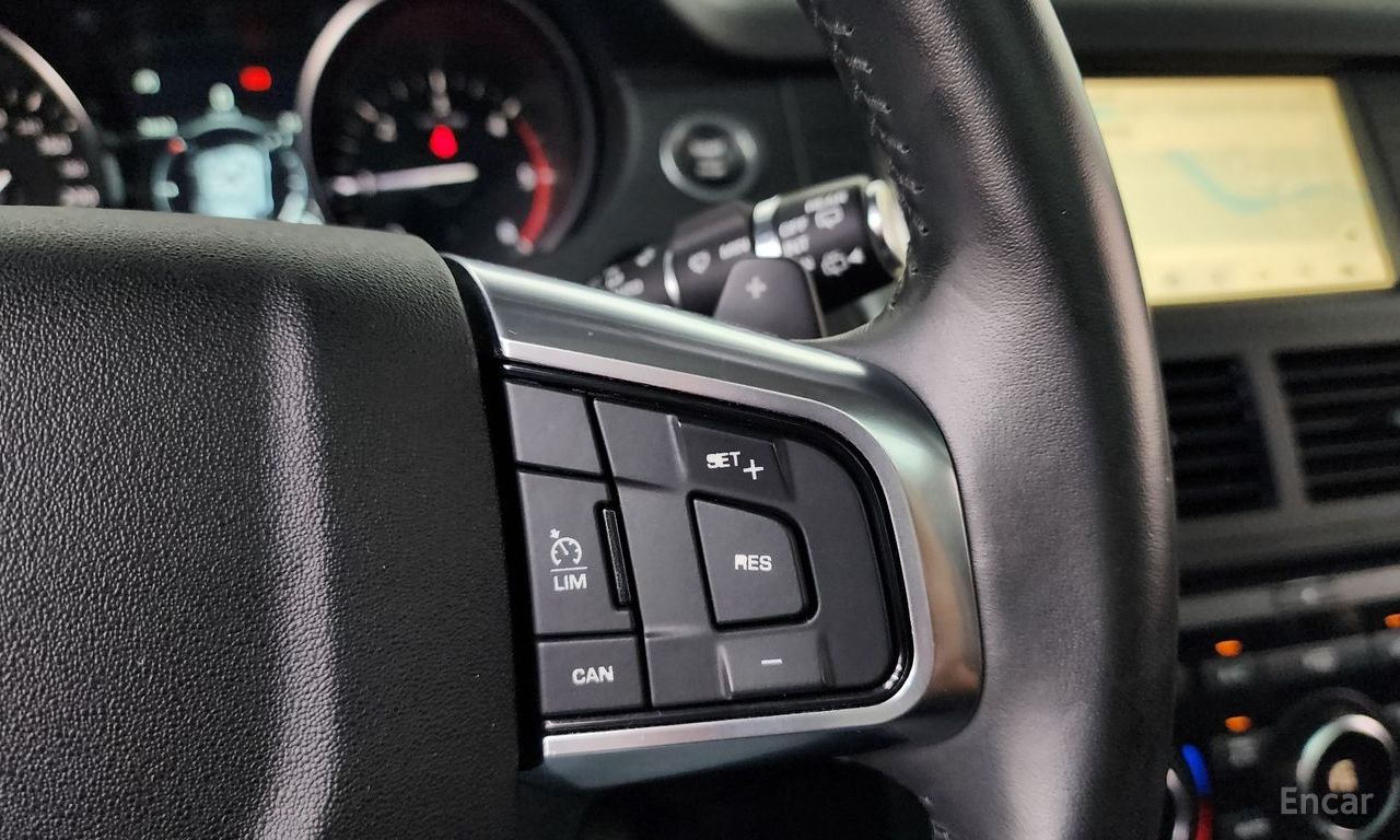 Land Rover Discovery Sports 2.0 TD4 SE (150 horsepower) 2018