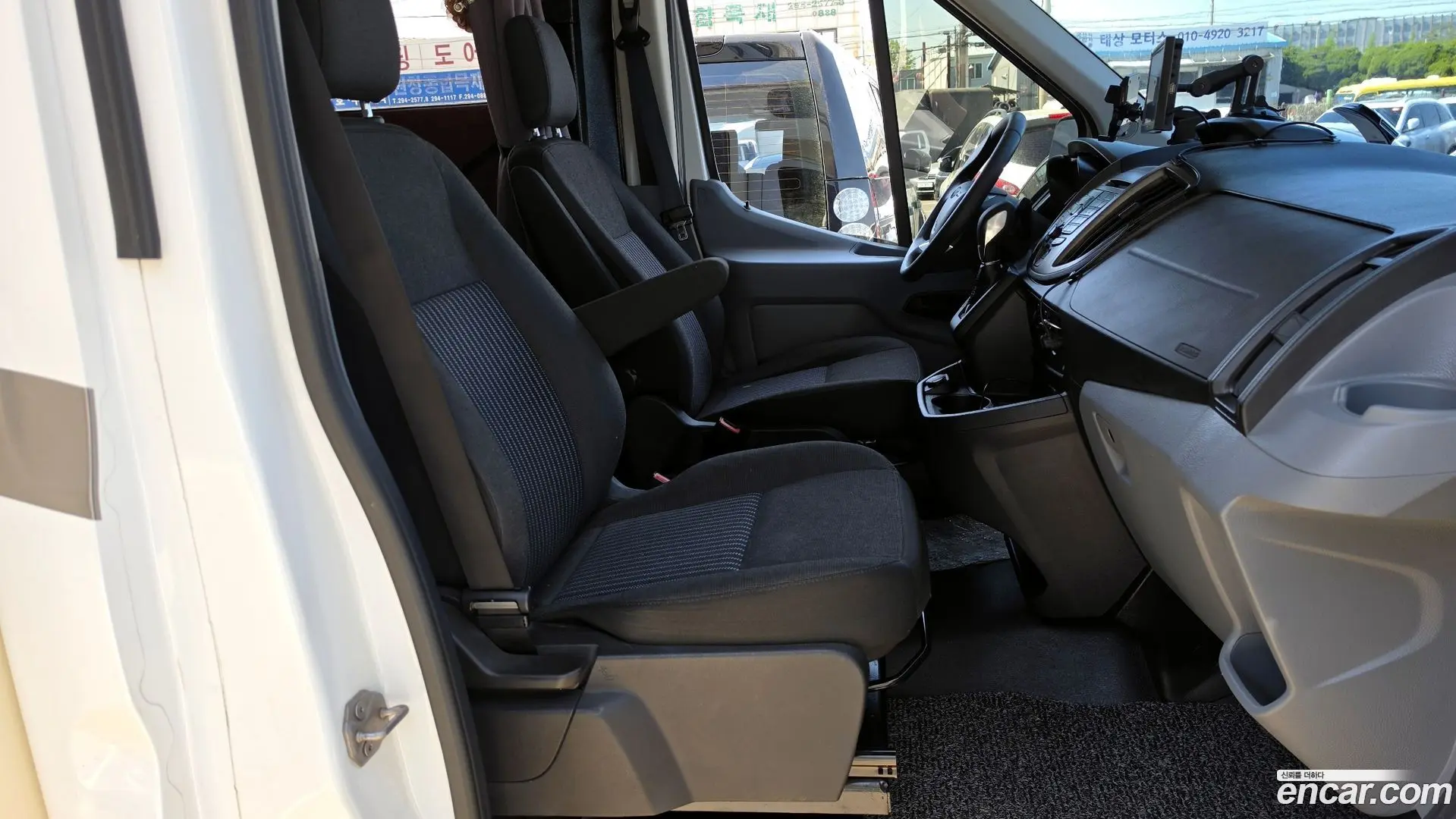 Ford Transit 3.7