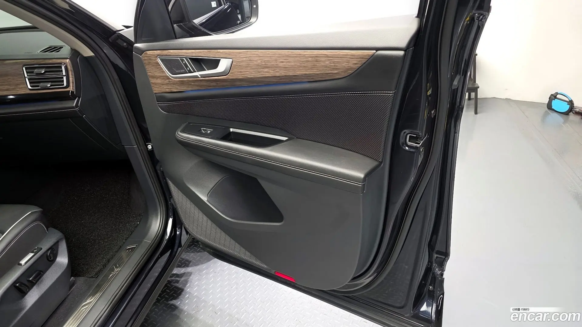 Volkswagen Atlas 2.0 TSI R-LINE 6-Seater