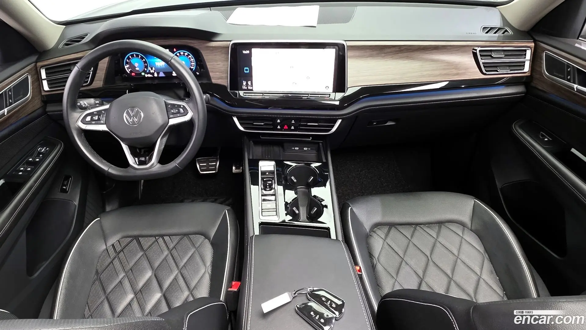 Volkswagen Atlas 2.0 TSI R-LINE 6-Seater