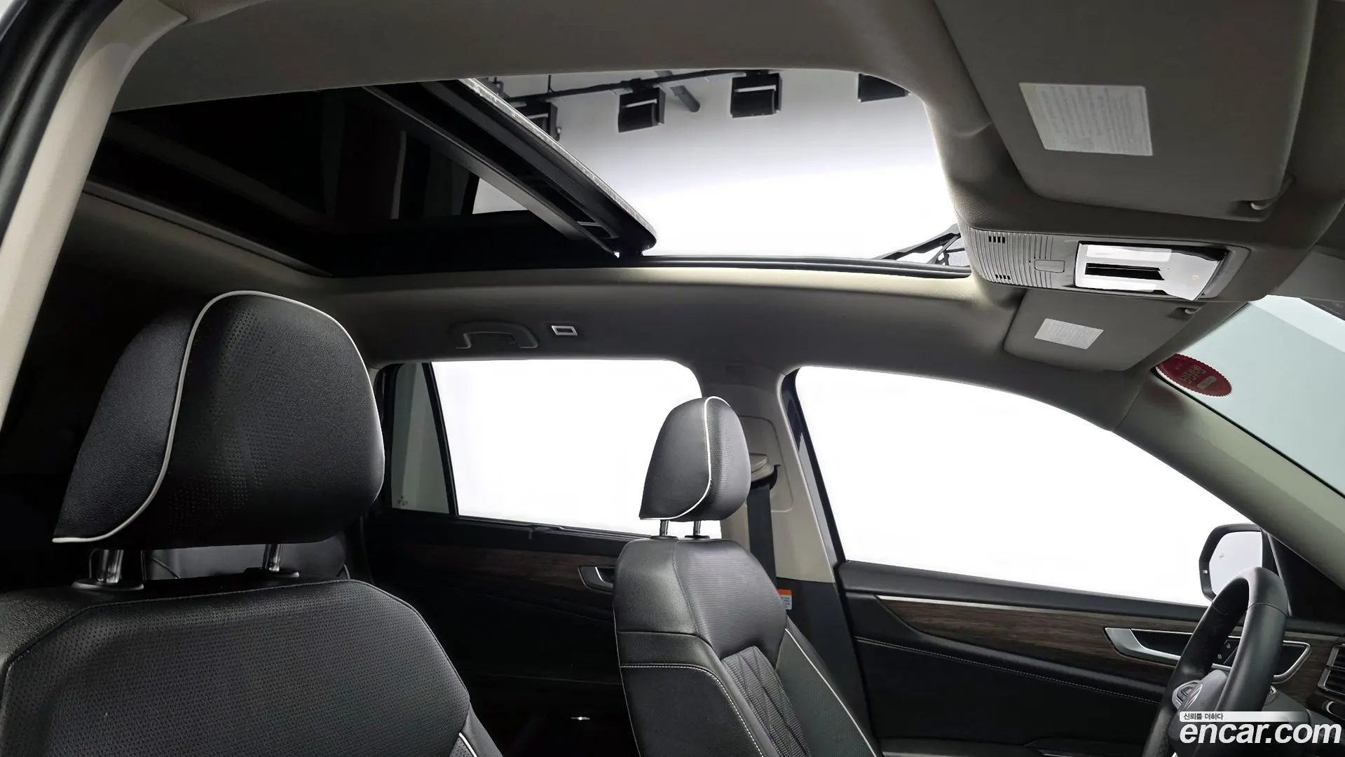 Volkswagen Atlas 2.0 TSI R-LINE 6-Seater