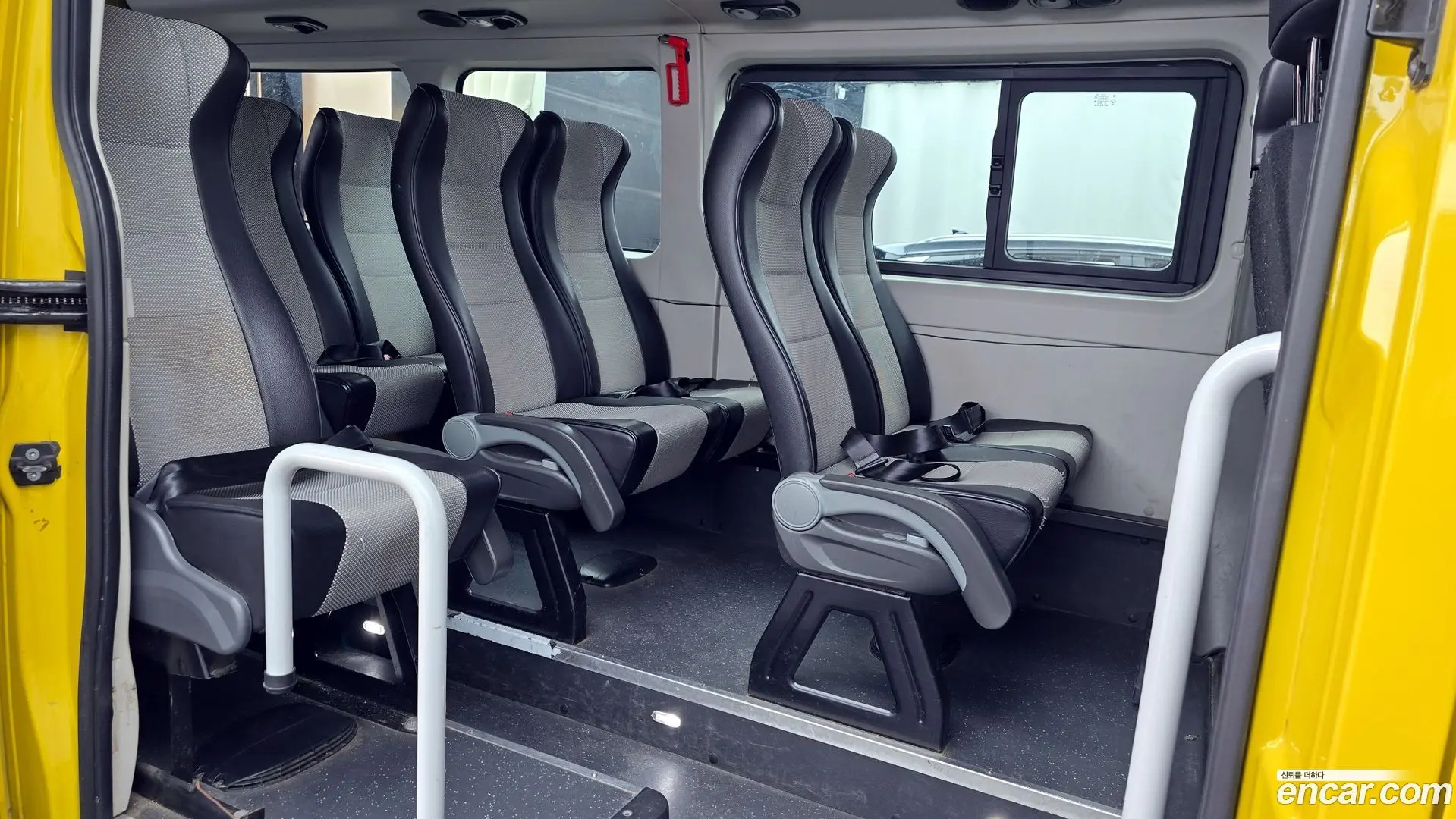 Renault Korea Master School Bus