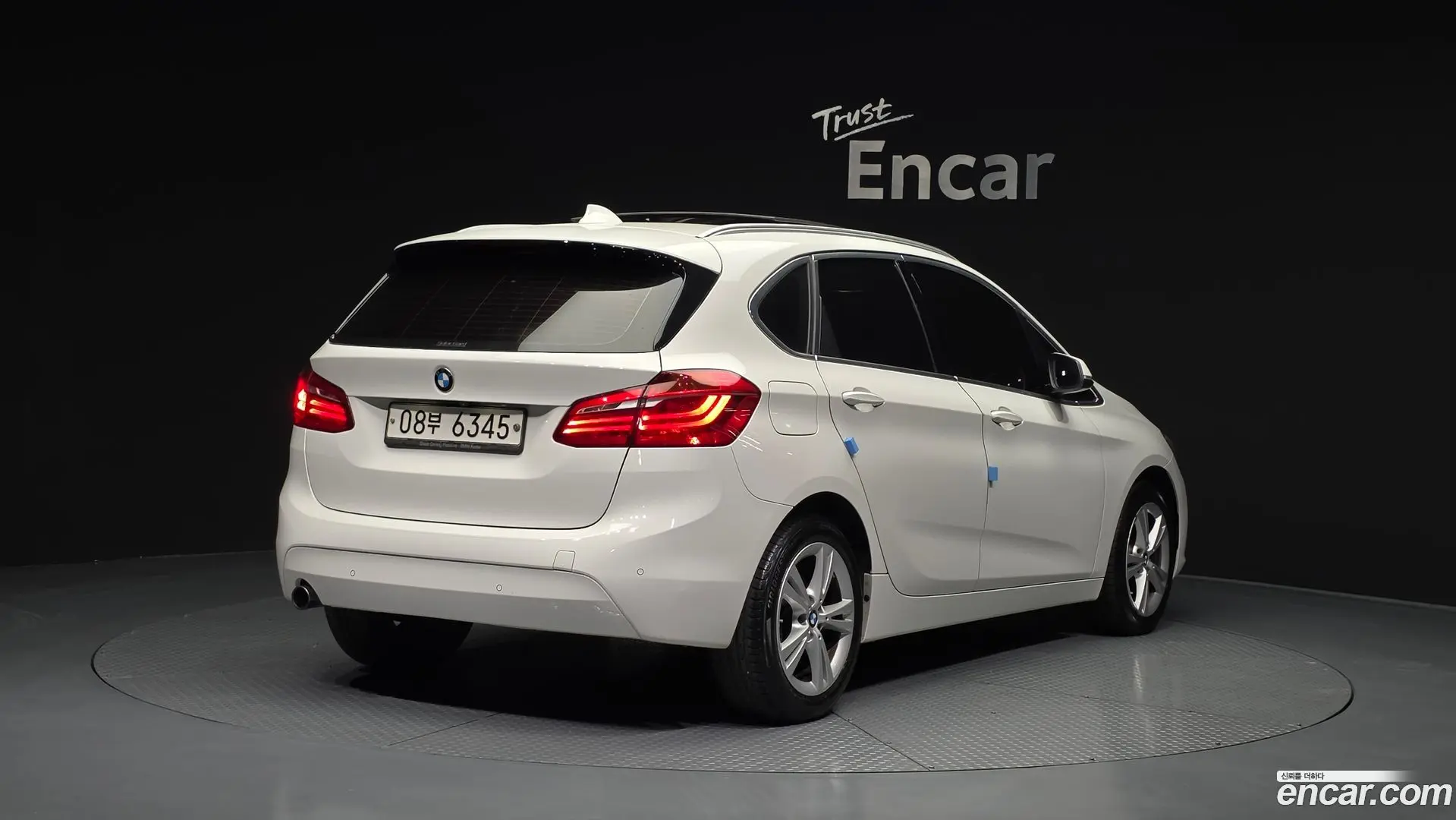 BMW 2-Series Joy 2017