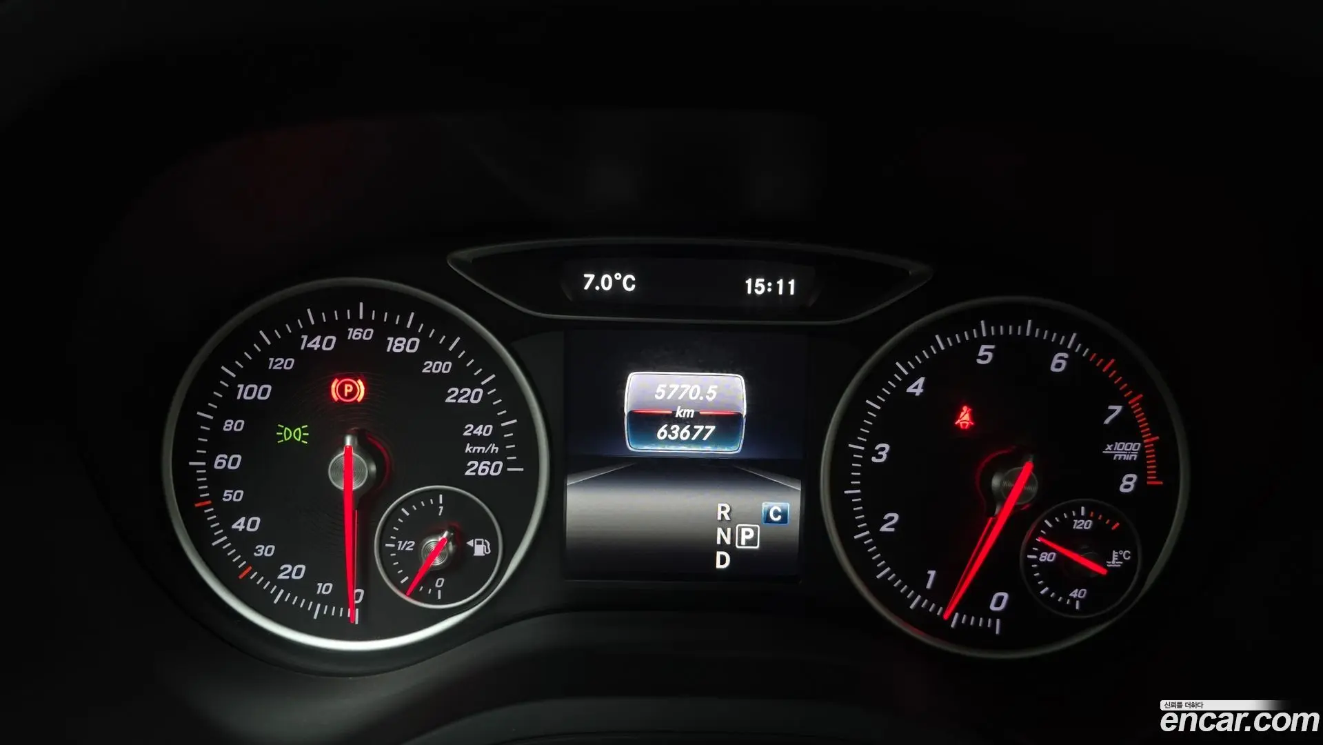 Mercedes-Benz B-Class B220