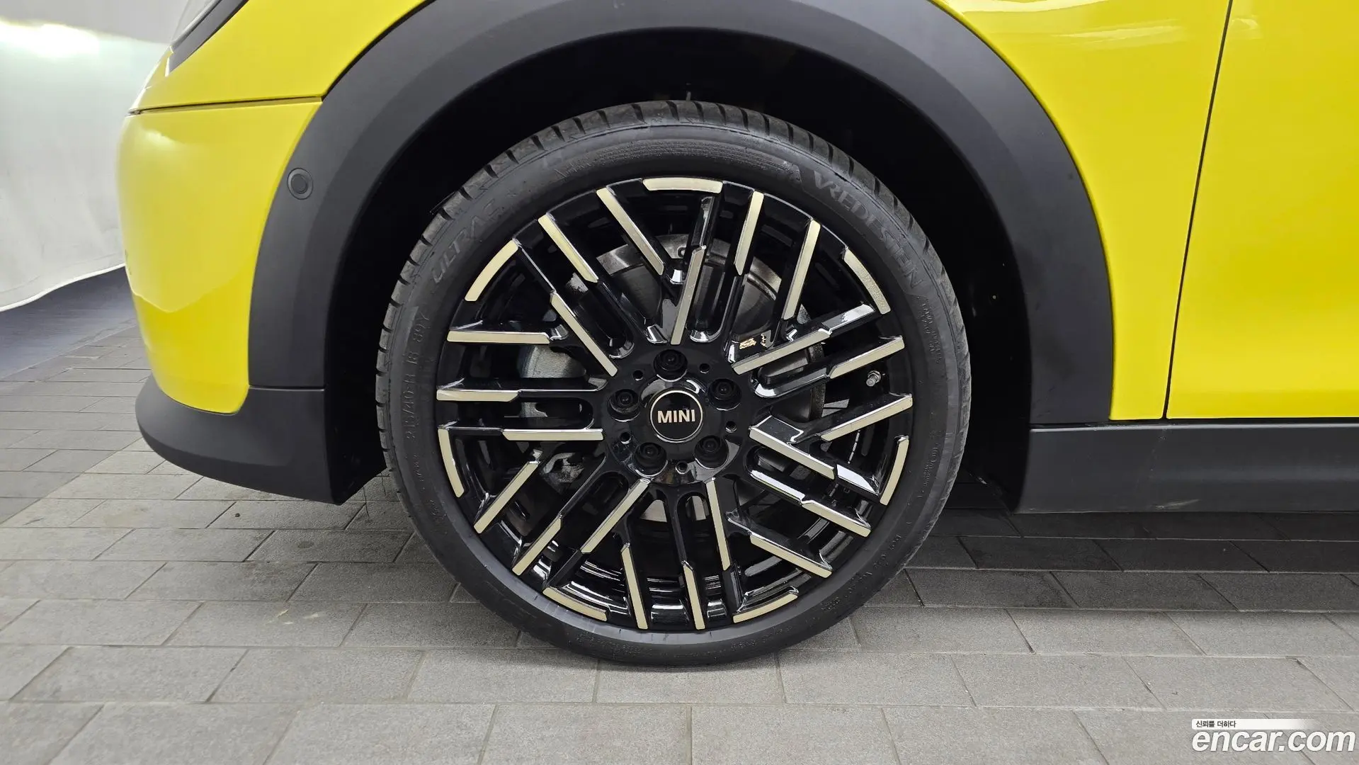 Mini Cooper 5 Door Favoured