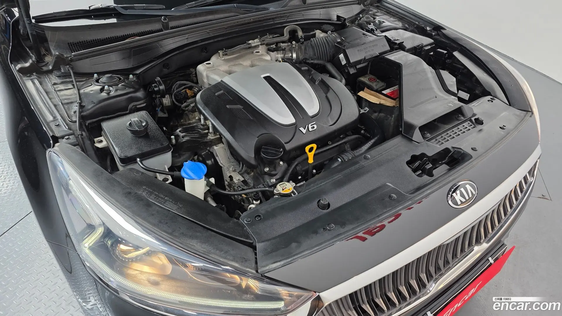 Kia K7 3.0 LPI Luxury (Rental Car)