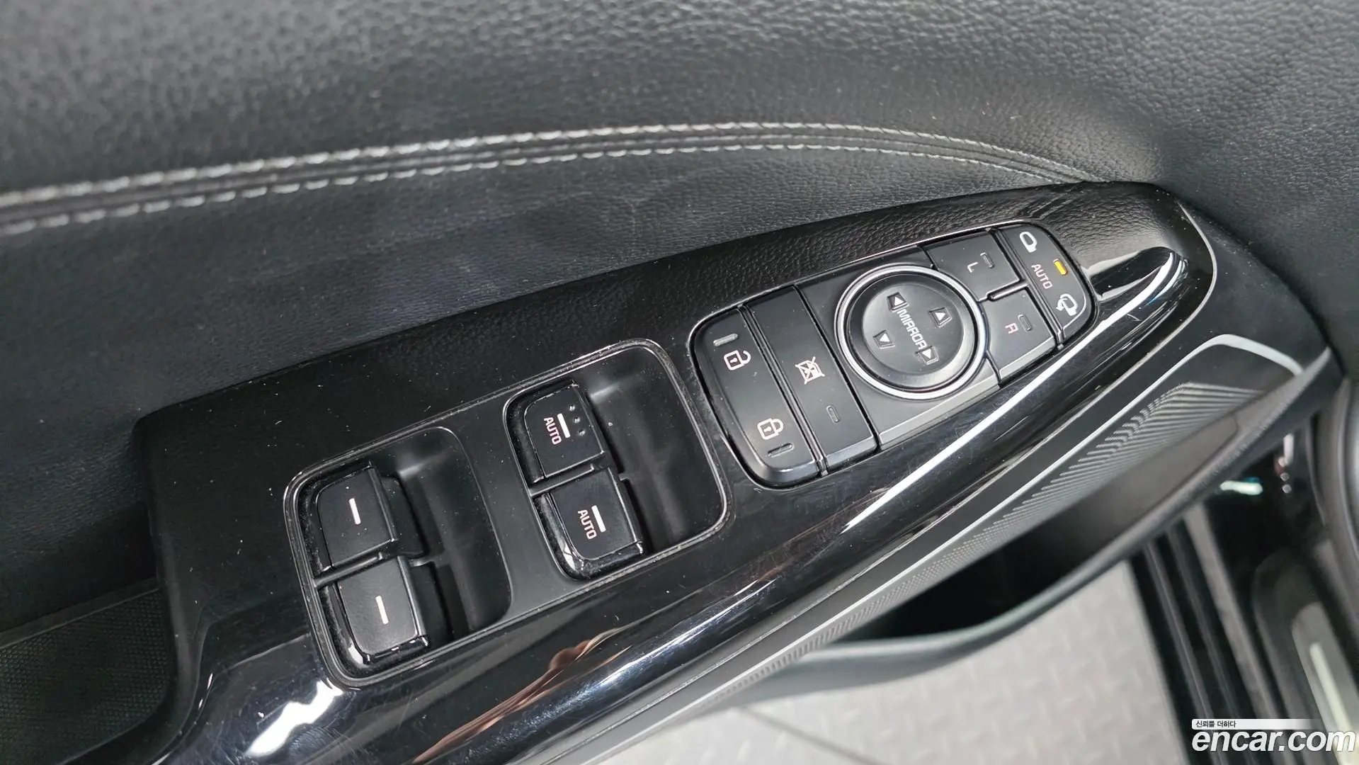 Kia K7 3.0 LPI Luxury (Rental Car)